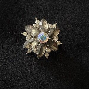 Elegant Silver Floral Brooch
